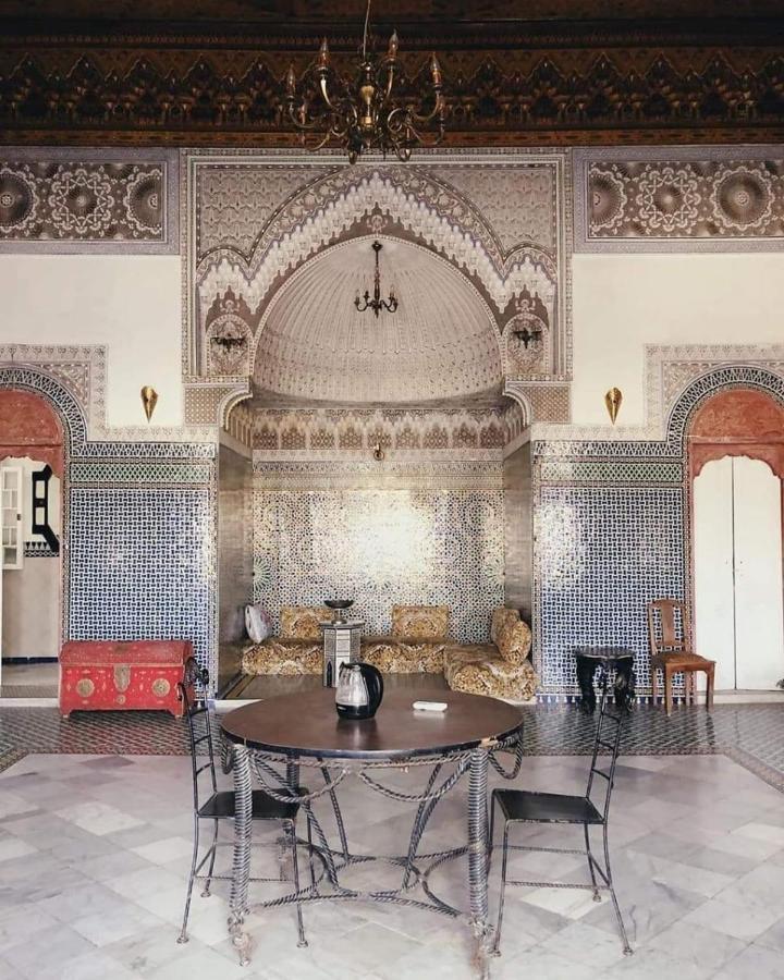 In A Xviiie Palace شقة *