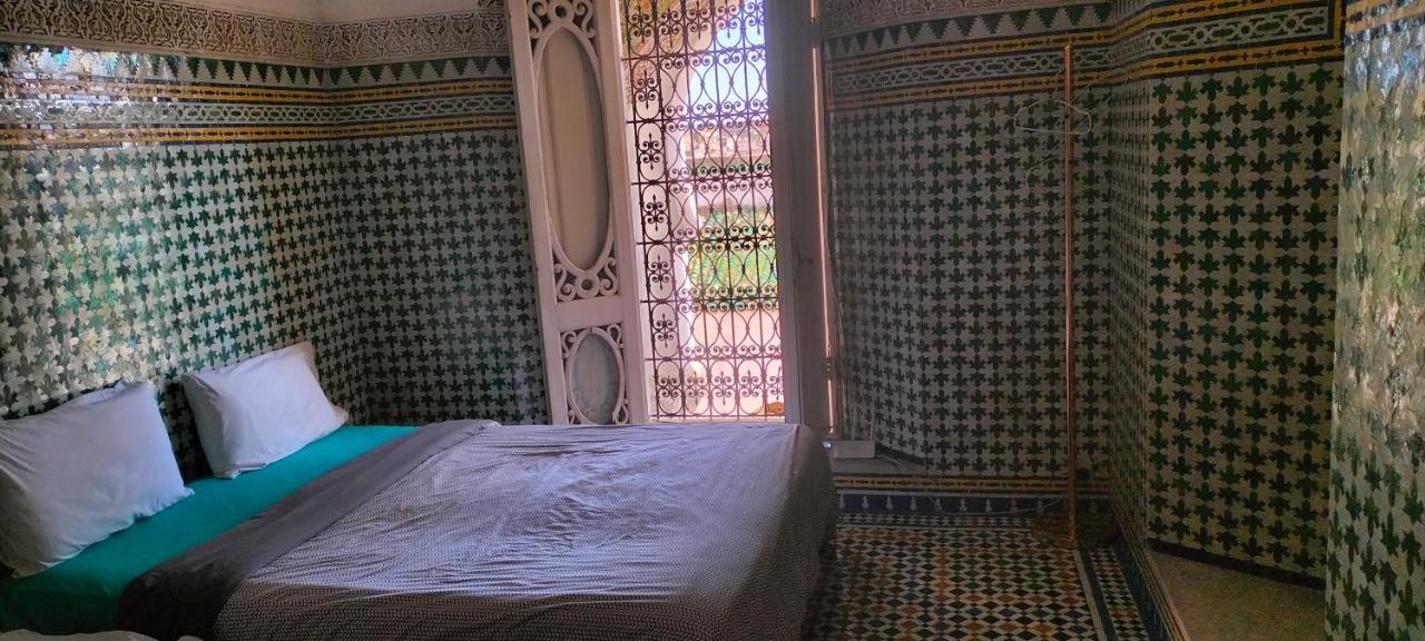 In A Xviiie Palace * فاس