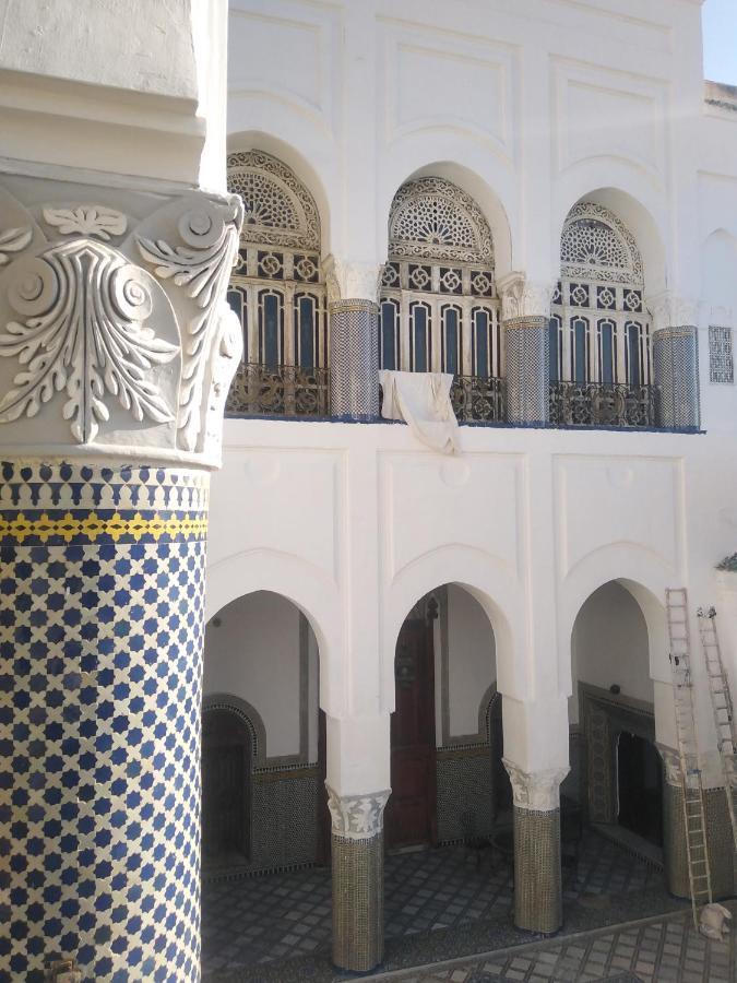 In A Xviiie Palace