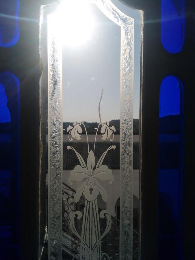 In A Xviiie Palace فاس